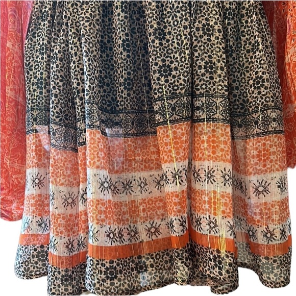 Free People VNeck Long Balloon Sleeve Blouse Printed metallic gold detail Small - Picture 5 of 9